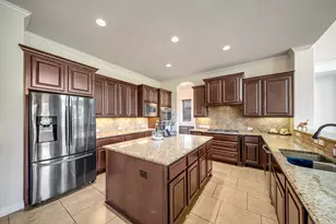 6426 Apsley Creek Ln, Sugar Land, TX 77479 - Photo 6