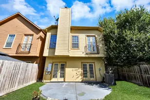10815 Almeda Park Dr, Houston, TX 77045 - Photo 40