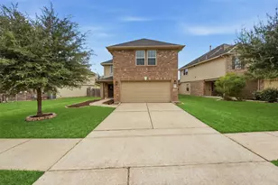 11747 Red Hummingbird Dr, Houston, TX 77047 - Photo 2