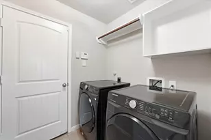 11747 Red Hummingbird Dr, Houston, TX 77047 - Photo 24
