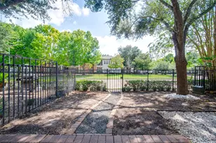 9147 Lago Crest Dr, Houston, TX 77054 - Photo 36