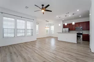 9147 Lago Crest Dr, Houston, TX 77054 - Photo 8