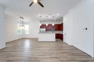 9147 Lago Crest Dr, Houston, TX 77054 - Photo 10