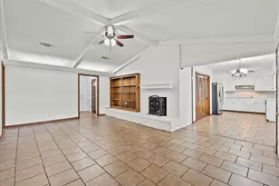 1506 Parkway Dr, Alvin, TX 77511 - Photo 12