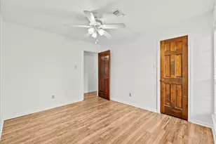 1506 Parkway Dr, Alvin, TX 77511 - Photo 28