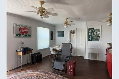 111 Dorsett Road, Palacios, TX 77465 - Photo 6