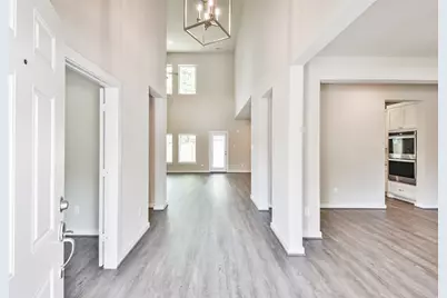 118 Prairie Dawn Circle, The Woodlands, TX 77385 - Photo 2