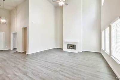 118 Prairie Dawn Circle, The Woodlands, TX 77385 - Photo 4