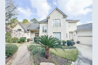 38 E Thymewood Place, The Woodlands, TX 77382 - Photo 2