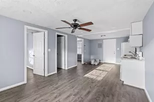 4126 Paladino St, Bacliff, TX 77518 - Photo 18