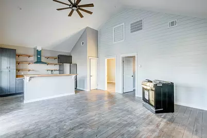 1077 Sunset Circle W, Crystal Beach, TX 77650 - Photo 34
