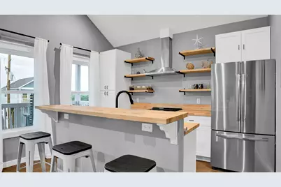 1077 Sunset Circle W, Crystal Beach, TX 77650 - Photo 12