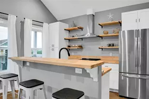 1077 Sunset Circle W, Crystal Beach, TX 77650 - Photo 12