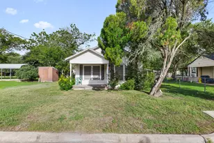 603 N Mechanic St, Weimar, TX 78962 - Photo 1