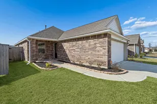 24046 Priano Frst Dr, New Caney, TX 77357 - Photo 2