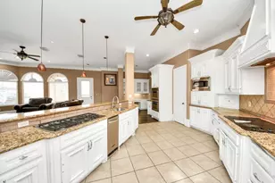 8930 Water Crest Trail, Richmond, TX 77469 - Photo 8