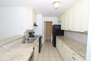 10639 Braes Bend Dr, Houston, TX 77071 - Photo 2