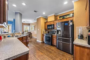 10502 Raven Crossing Ln, Houston, TX 77089 - Photo 10