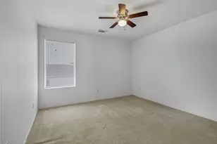 5334 Cinnamon Lake Dr Dr, Baytown, TX 77521 - Photo 18