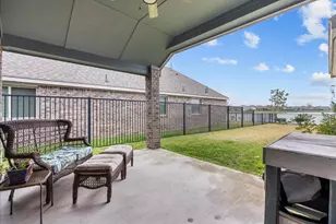 2417 Arbor Edge Crossing, Texas City, TX 77568 - Photo 24