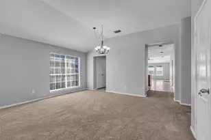 3326 Pebble Beach Ln, Pearland, TX 77584 - Photo 4