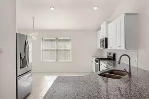 13221 Lago Acero Ln, Texas City, TX 77568 - Photo 10