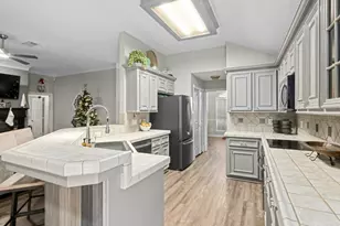 1418 Watson Dr, Deer Park, TX 77536 - Photo 8