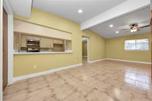 5326 Heatherbrook Dr, Houston, TX 77045 - Photo 12