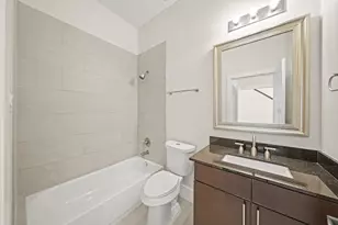 1304 W Dallas St, Houston, TX 77019 - Photo 10