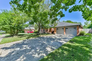 15105 Silverman St, Houston, TX 77598 - Photo 2