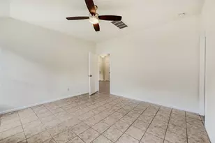 387 De Coster Blvd, Alvin, TN 77511 - Photo 14