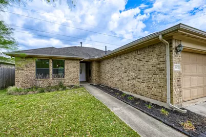 387 De Coster Boulevard, Alvin, TX 77511 - Photo 2