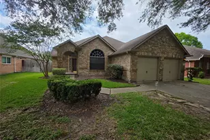 3116 Ravens Lake Cir, League City, TX 77573 - Photo 1