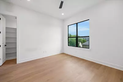 1323 W 22nd Street, Houston, TX 77008 - Photo 16