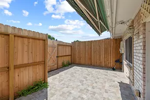 1310 Country Pl Dr, Houston, TX 77079 - Photo 22