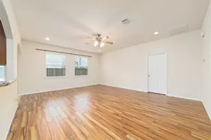 8919 Inglebrook Ln, Houston, TX 77083 - Photo 14