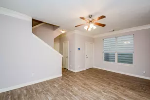 10347 Panther Point Dr, Houston, TX 77099 - Photo 2