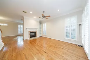 6318 Elm Ct, Bellaire, TX 77401 - Photo 4