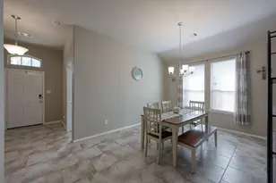 7329 Masquerade Ln, Conroe, TX 77304 - Photo 4