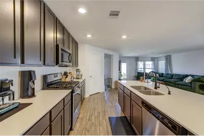 10314 Russell Pines Drive, Rosharon, TX 77583 - Photo 6