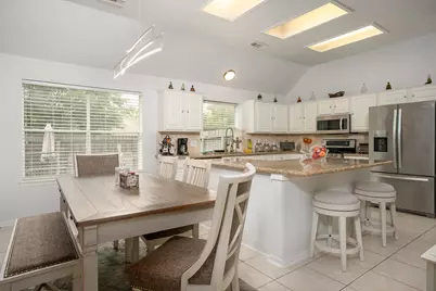 1828 Barretts Glen Drive, Pearland, TX 77581 - Photo 8