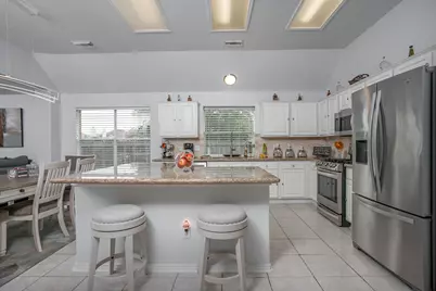 1828 Barretts Glen Drive, Pearland, TX 77581 - Photo 6