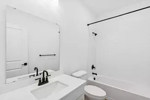 12107 St Augustine Dr, Mont Belvieu, TX 77535 - Photo 18