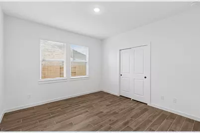 12107 St Augustine Drive, Mont Belvieu, TX 77535 - Photo 14