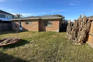 4511 Ave R 1/2, Galveston, TX 77551 - Photo 26
