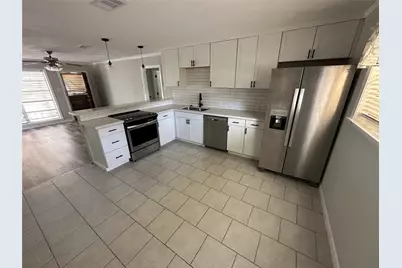 4511 Avenue R 1/2, Galveston, TX 77551 - Photo 10