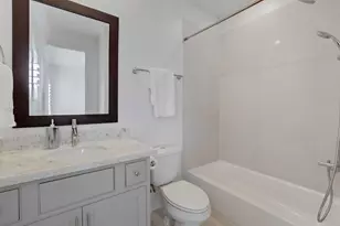 4045 Leeland St, Houston, TX 77023 - Photo 36