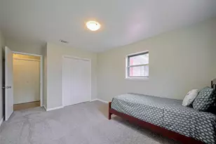 111 N 11th St, Highlands, TX 77562 - Photo 20