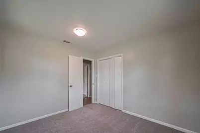 111 N 11th Street, Highlands, TX 77562 - Photo 26