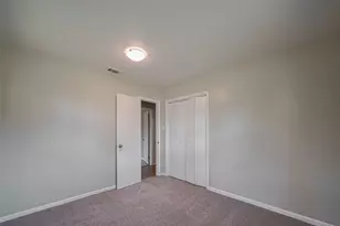 111 N 11th St, Highlands, TX 77562 - Photo 26